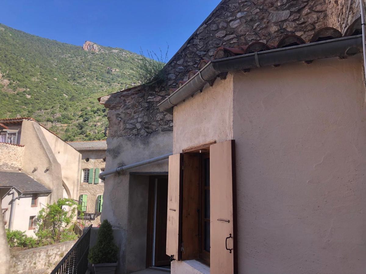 Les Maisons Du Conflent, Maisons Familiales En Pierre Au Coeur Des Remparts Villefranche-de-Conflent Exterior foto